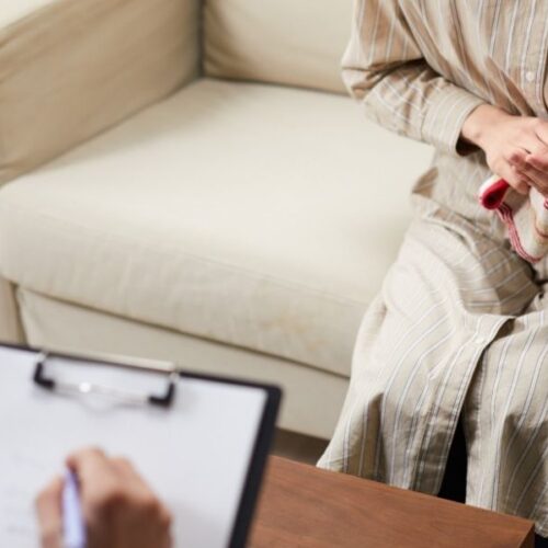Accompagnement sécurisé pour réduire les risques liés à l’usage de psilocybine dans un cadre encadré et responsable.