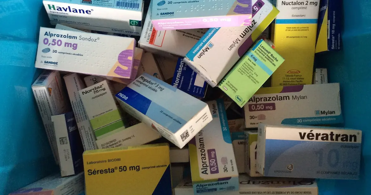 Boîtes de benzodiazépines anxiolytiques - Xanax, Valium, Lexomil - interactions avec psilocybine